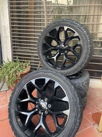 350$  حجم الويل    22  حجم تاير   285/45R22