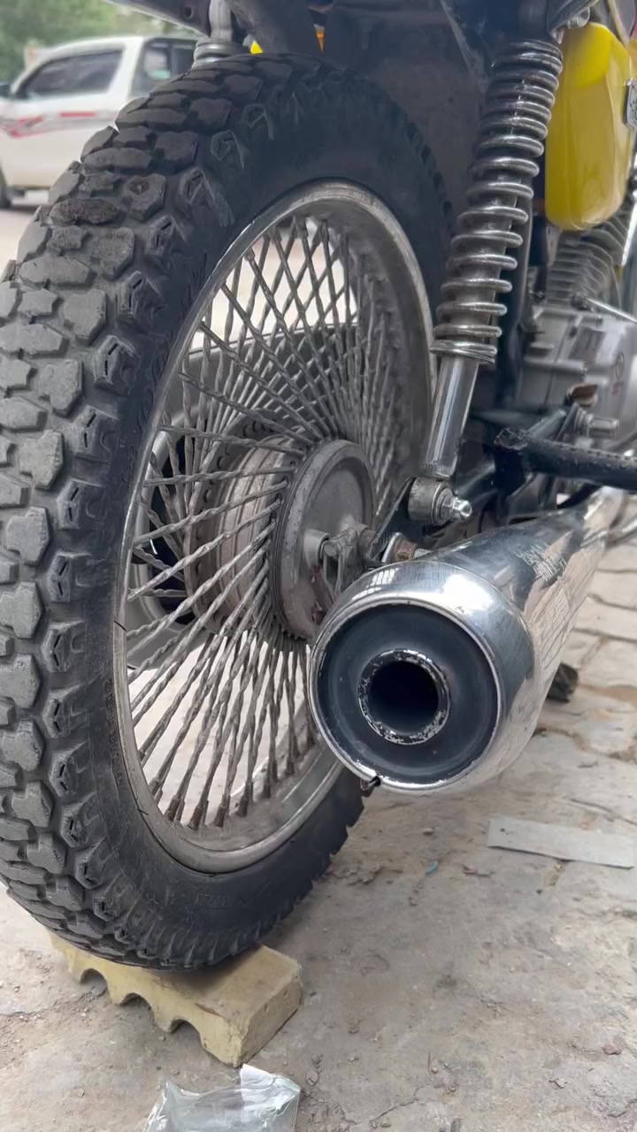 السلام عليكم نامه تيربو حربي للبيع اوراق اسويلك بيه دراجه اترايك وين متريد افصل بيه للصبح دراجه اتعب وكول نظيفه ما بيه نقص برغي كلشي بيه جديد تاخذه ما تصرف عليه ربع مكاني السعر 600 وبيه مجال مكاني قرب المنصور رقم***********
