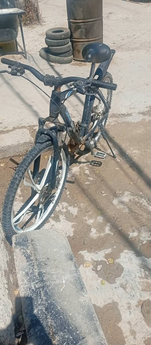 سلام عليكم بايسكل ياباني كله مكفول عدك بس الگيوره سويهن مايكلفن 10 سعر البايسكل 75الف وبي مجال لو مامحتاج مابيعه اني حلاق بس بالعافية ع الياخذه بايسكل قوي القوي الله ابيعه الك وشرط الطربگه طربگ بي وبهاي الركبة رقمي واتس ***********
