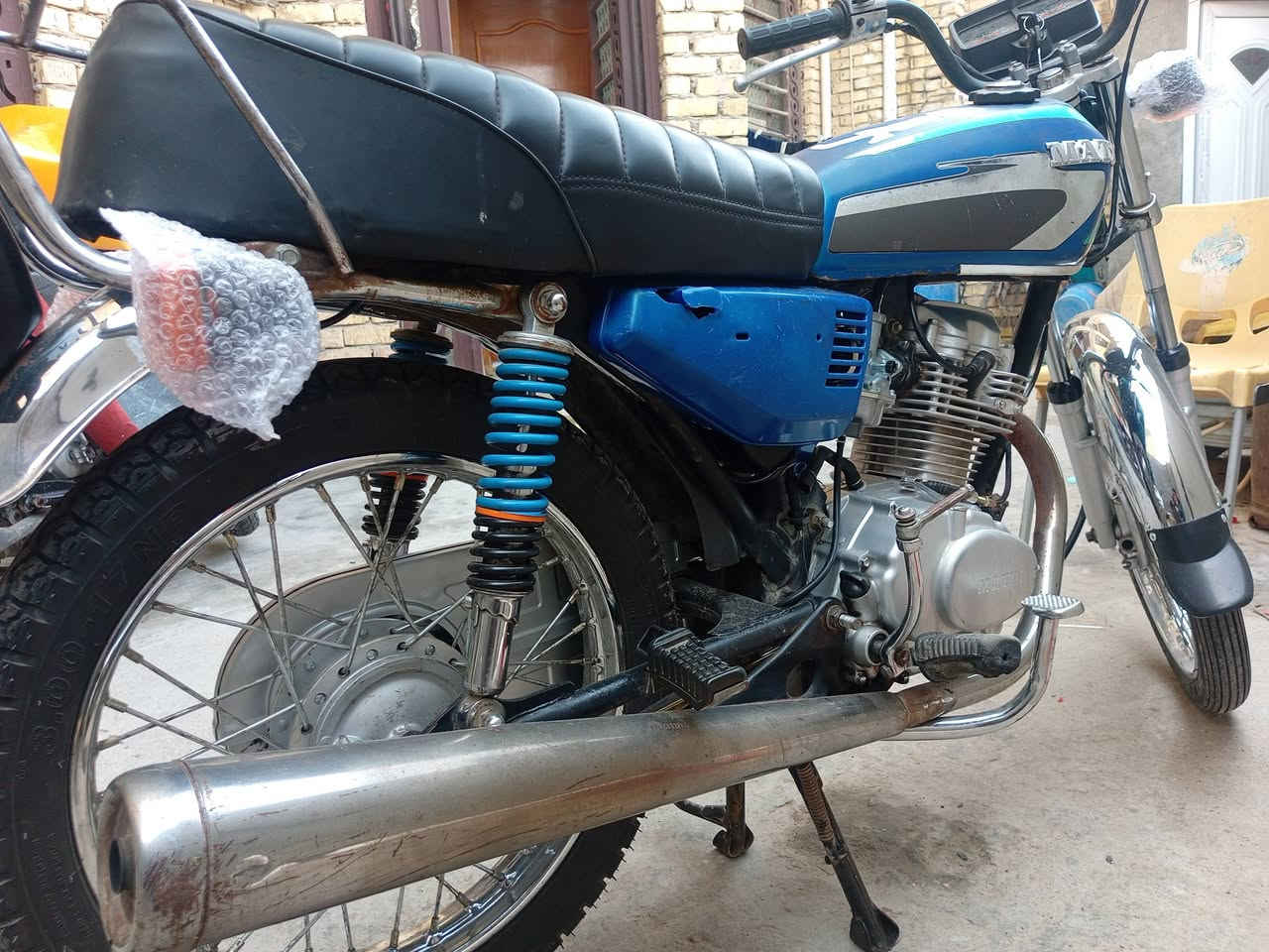 اربعه كير موديل 22السعر900 وبيهه مجال رقم الهاتف ***********
