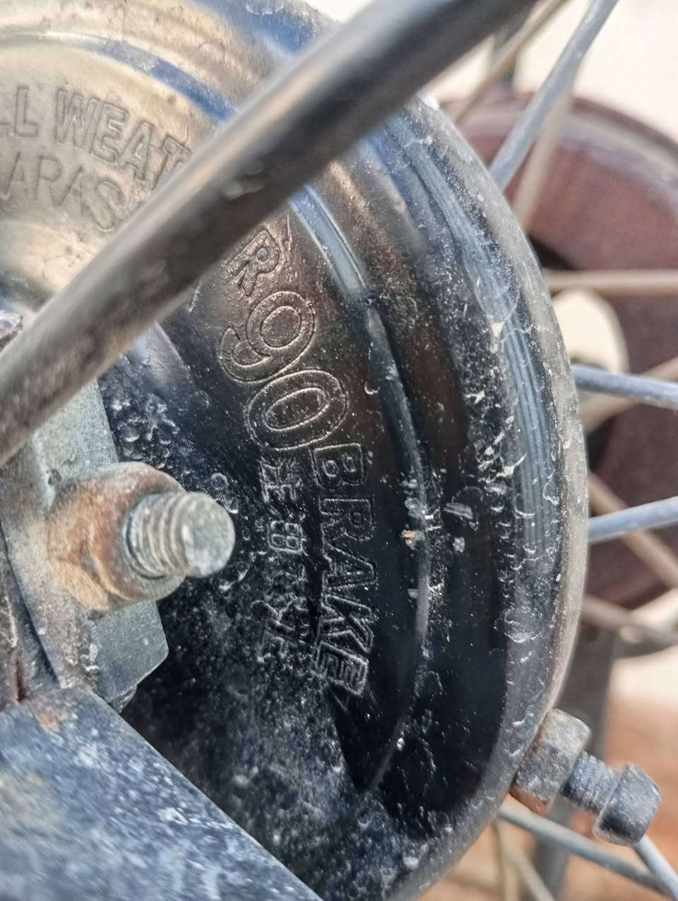 باسكيل ياباني باله حجم 24 شرط نظافه بدون اي عيب شلونه بل صوره هيج  شراي خابر وتدلل *********** واتساب او خاص
