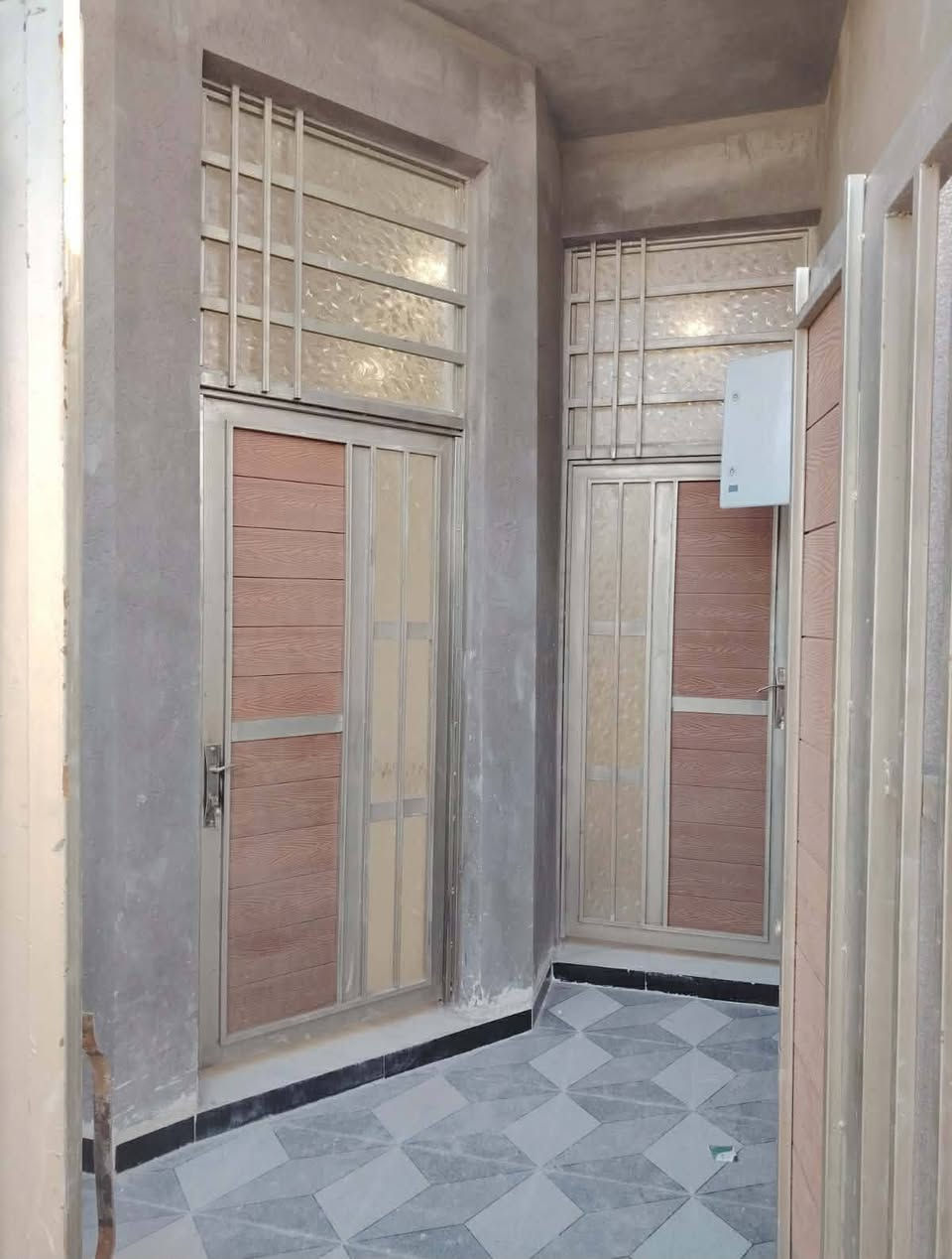 مشتمل بالسفحه الثانيه جاهز بعده مامسكون 

100متر طولاني 

للاستفسار اتصل وتدلل
***********
