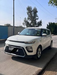 كيا سول • ماشية ٤٥٠٠٠ • حادث باب السائق