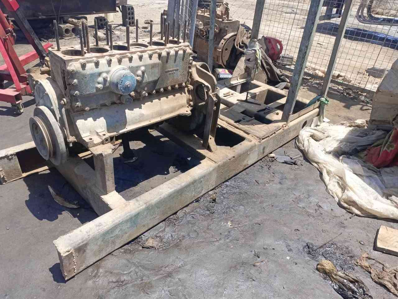 محركات عدد 2ابو ردين وحده 4بستم اخرس عليها 40كيفي تفرعاتهن كلهن موجوده مكان حله ***********
