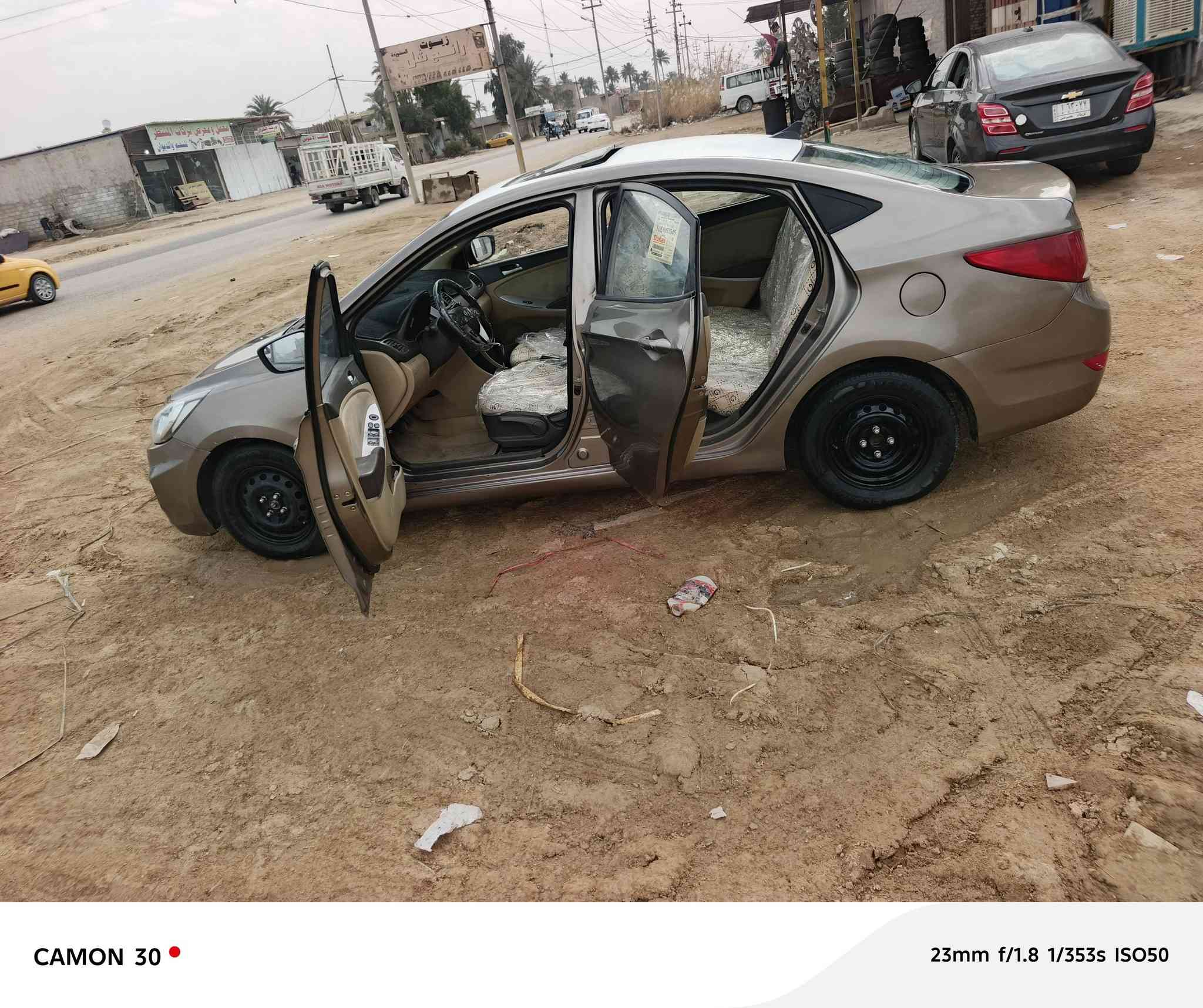 هونداي اكسنت خليجي ٢٠١٣ رقم كربلاء تحويل مباشر سيارة جاهزة  محرك 1600 دوش قطرتين فوول مواصفات فتحة
تحكم مقود جهتين
شاشه كامرة دوارة 
كير اوتو + عادي 
تقم اطارات جديد
محرك وكير مشروطات 
مكان السيارة كربلاء طويريج 
السعر 82
للاستفسار 
***********
