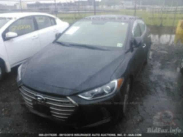 النترا موديل 2017 كفاله عامه سعر 120
لمتدد فول موصفات فتحه بصمه

كفاله عامه

مكينة دوش 2000
كير at المرغوب
بصمه 
بصمه ابواب 
رادار جانبي وخلفيي 
ثلاث وضعيات قياده
مريي قلاب
كشنات تدفئه
نقطه عمياء
شاشه كبيره 
لايتات عالي وناصي LED
تحكمات ستيرن  جهتان
حاكيه مضخم صوت اشاره ترحيب عند اقتراب
شاشه كاشف اعطال 
تخم تاير جديد ويل كب كروم
 سياره رقم بصره حره تحيول بنفس اليوم
سعرهاا (120)$$
للأستفسار ***********
مكان سياره (بصره المعقل
