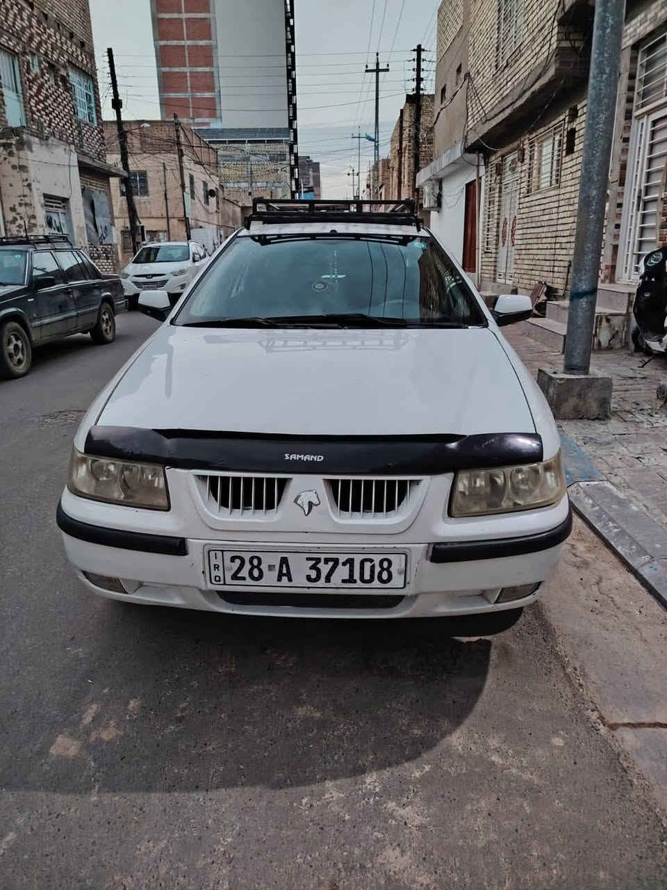 سلام عليكم سمند مديل 9
رقم نكليزي   سنويه لل 27 
مكينه ووكير حلوات تبريد ميشتغل وماعرف شبي 
بيها طخات يرادلها تعديل واكو باب يرادلها تبديل 
تخم تاير جديد شاهد الله 
كشنات مال ملكه كهربائي وكله شغال 
تخم سماعات  ملكه 
السعرر .. 27 ولبيها مجال 
***********
