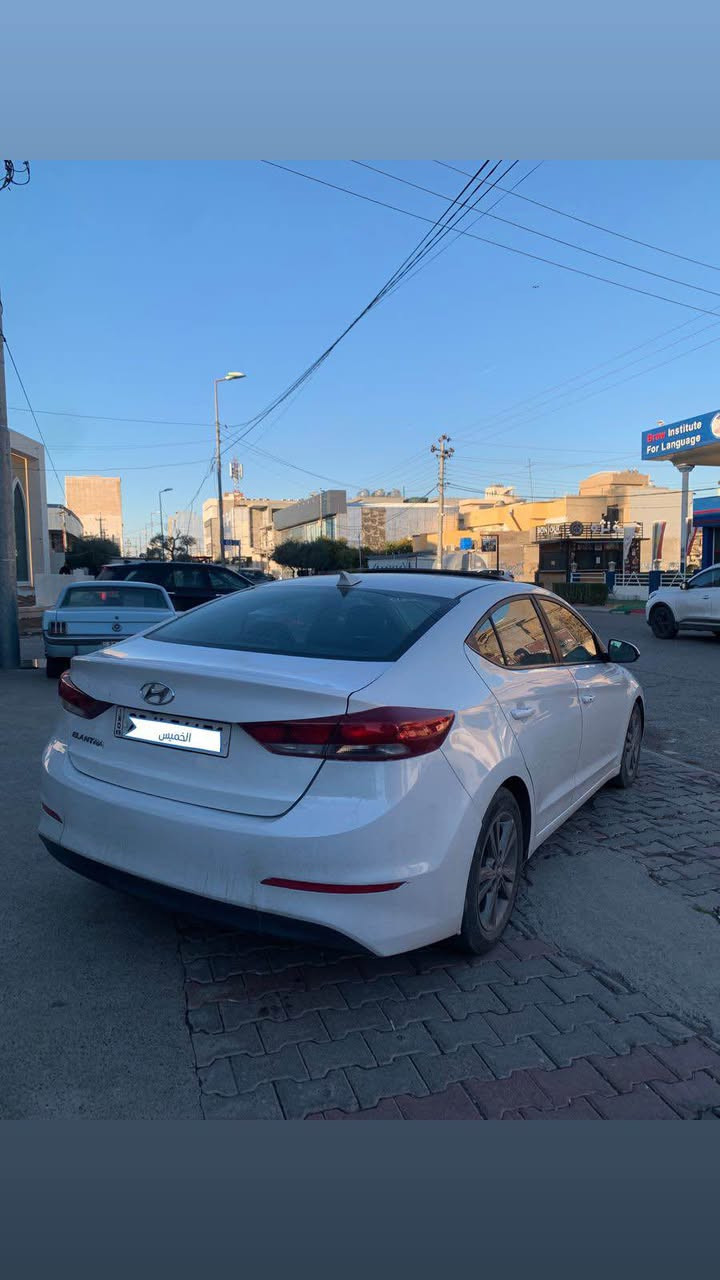 کــــــــوردی 
تەنها فرۆشتن گۆڕینەوە ناکا 
هیوندای ئەلێنترا ، ئەمریکی 
کاتی دهۆک داخل بووە بەکلین 
مـــــــۆدیل / 2018 
مەکینە : V4_20 دووش ، 
گێڕ و مەکینە کەپس نەکرایتەوە 
ڕۆیشتن / 152 هەزار میل 
ڕەقەمی نوێیە سەنەوی 2025 

مواسفات فوول بەسمە سلایت
پێش و پشت کەپس بێ ئێڕباگ 
ڕوبع بۆنیت ، چاملغ پێشەوەی سەکن و دەرگای پشت سەکن و چاملغی پشتەوەی سەکن سبوغ 
یەک دوو جێ کارت و تەعدیل 

نــــــرخ   122$ 
بۆ پەیوەندی ***********

عربي 
فقط بیع ما عندنا مراوسة 

هیونداي النترا آمریكی 
مـــــودیل 2018 
محرك V4_20 دووش 
جیر و محرك بشرط مامفتوح 
ماشي 152 ٲلف مایل 
رقم جدید سنویە 2025 

فوول مواصفات سلایت بصمة

بجم و خلفي كبس بدون ایرباك 
ربع بولنت + جامرلغ سکن امامی 
باب و جاملغ خلفی سکن صبغ 
مكانین تعدیل و كارت 

سعر    ۱۲۲ $

للاتصل*********** أربيل, العراق
