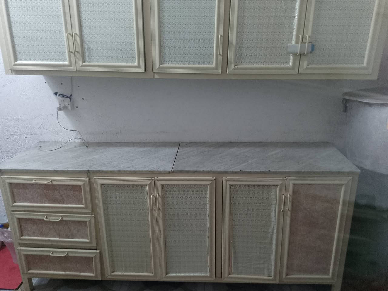 سلام عليكم للبيع كاونتر مابي اب ضرر جديد سعر150 مكاني بصره المعقل الاستفسار أكثر *********** متواجد واتساب فقط
