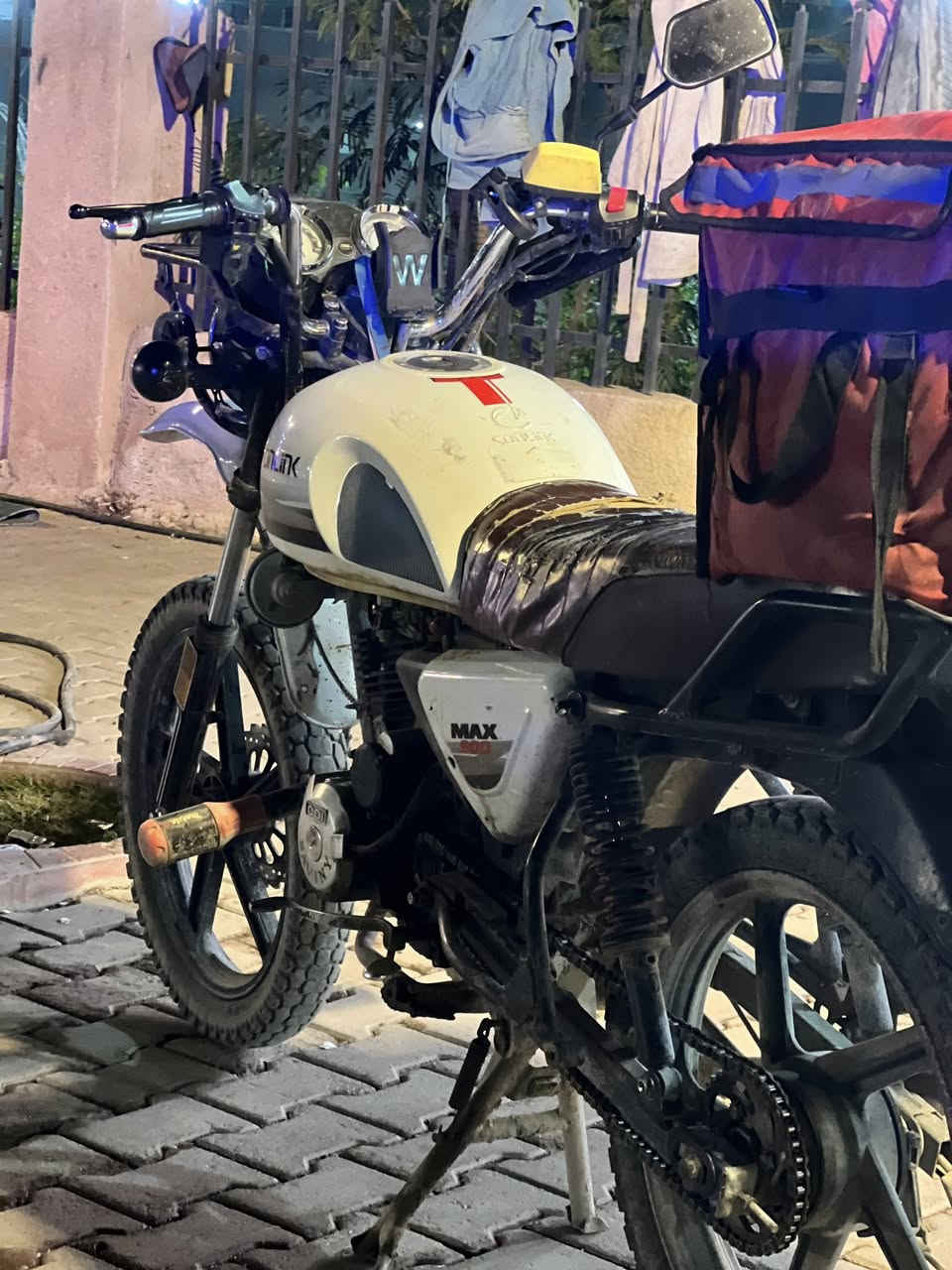 دراجة دايوان موديل ٢٠٢٢.
للبيع فقط السعر ٦٠٠ الف مجال قليل
عنواني تكريت شارع الساعه 
للاستفسار:***********
