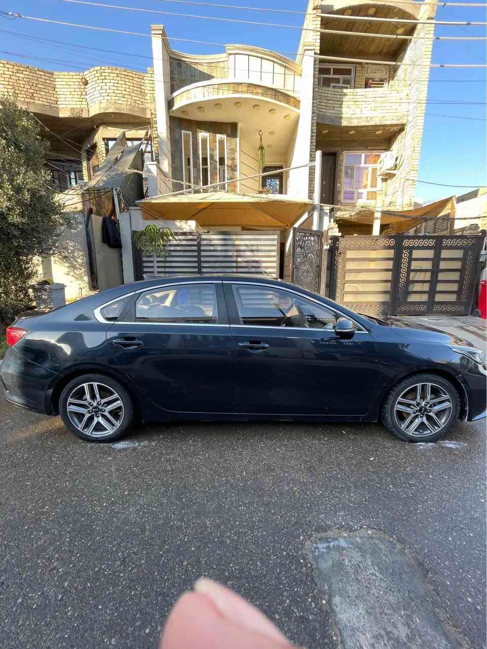 السلام عليكم كيا k3 موديل ٢٠٢٠ فول ماعدا فتح تبريد قطعتين كشنات حار بارد رادر امامي حساسات مري شفط  ماشيه ٩٢ بيه جاملغ صبغ وباب السعر ١٢٥ العنوان بغداد حي الجامعة رقم تلفون *********** بغداد, العراق
