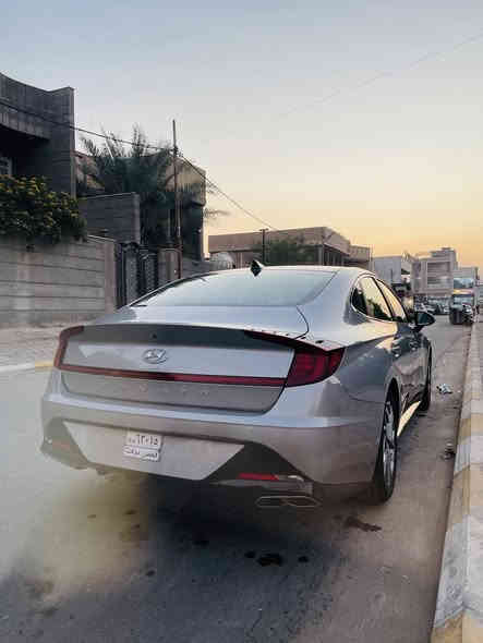 للبيع سوناتا 2023 
ماشيه 30 الف 
مرقمه بغداد انكليزي 
سنويه بأسمي تحويل
فول عدا الفتحه
- مواصفات السيارة
- تحكم استيرن
- شاشة كبيره 
- كامرة خلفية 
- اربعه انظمة قيادة
- محرك2500  
- تبريد بيانو وتدفئه كشنات
- ويل اكروم
- مانع انزلاق
- مثبت سرعة
نقطه عمياء  ورادارات 
جنطه تفتح عند الاقتراب 
توقف ذاتي  
بصمه تشغيل وبصمه ابواب 
 تشغيل عن بعد 
اوتو هولد هاند بريك بصمه
كشن كهرباء  
- تخم تاير وباتري
كير 8 نمر بيانو 
اربع زنون بلاد و حاجب نهاري
- وباقي المواصفات
بنيد وجاملغ وباب كلير 
 السعر 160 وبيها مجال 
***********
***********
مكانها واسط / النعمانيه
