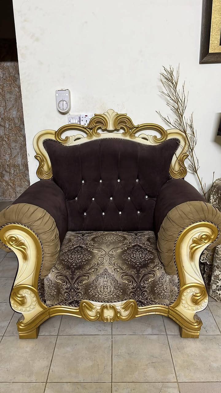 للبيع ✨
تخم ملكي 10 مقاعد
نظيف جداً وحالته ممتازة 👌
السعر 525 ألف
النهايه 500 ألف فقط 🔥

للاستفسار مراسلة خاص 📩


**إذا كنت صاحب هذا الإعلان وتريد حذفه لأي سبب، رجاءا أرسل رسالة إلى الدعم الفني**
