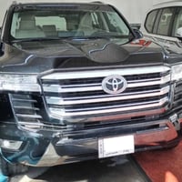تويوتا لاندكروزر GXR TWIN TURBO  موديل 2022 خليجي أرقام بغداد  ضمان شر...