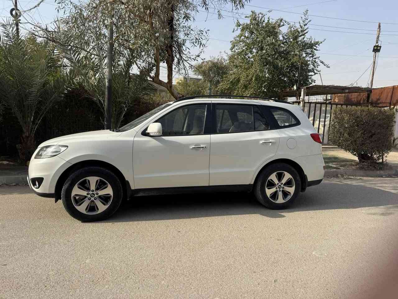 سلام عليكم 
سنتافيا موديل ٢٠١٢ خليجه رقم بغداد مميز 
كامل مواصفات مكينه (   ٦ سلندر )ويل كروم فراشه كشنات كهرباء بصمه فتحه تحكمات ستيرن كأمره حساسات إماميه خلفيه سبعه راكب بيهه صبغ باب صدر + باب سايق اثر شخوط سونار مرفق بل منشور سعر ١٧٠ $ 
موبايل ***********.  مكاني بغداد
