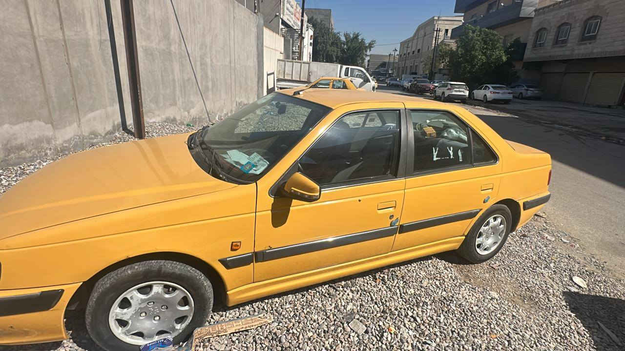 للبيع سياره نضيفه كلش سعره ٥٠ مكان بغداد مواصلات الشرطه الخامسه السعر ***********
