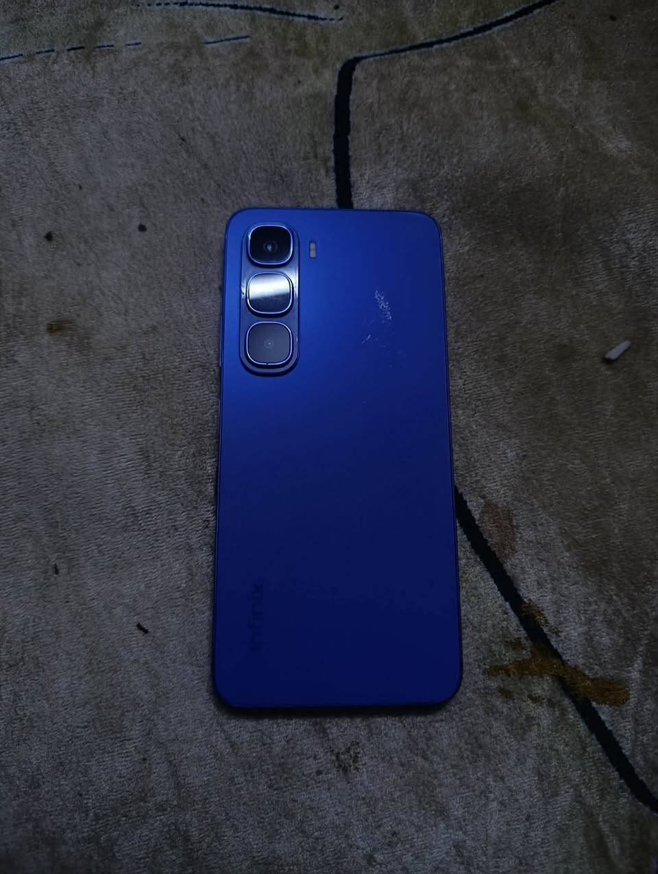 السلام عليكم انفنكس هوت60ذاكره 256بطاريه5130 الجهاز جديد مال بيت كامل ملحقات عشوائيه 8+8 السعر 125قفل مراوس ب ايفون وانطي فرق 
رقم***********
