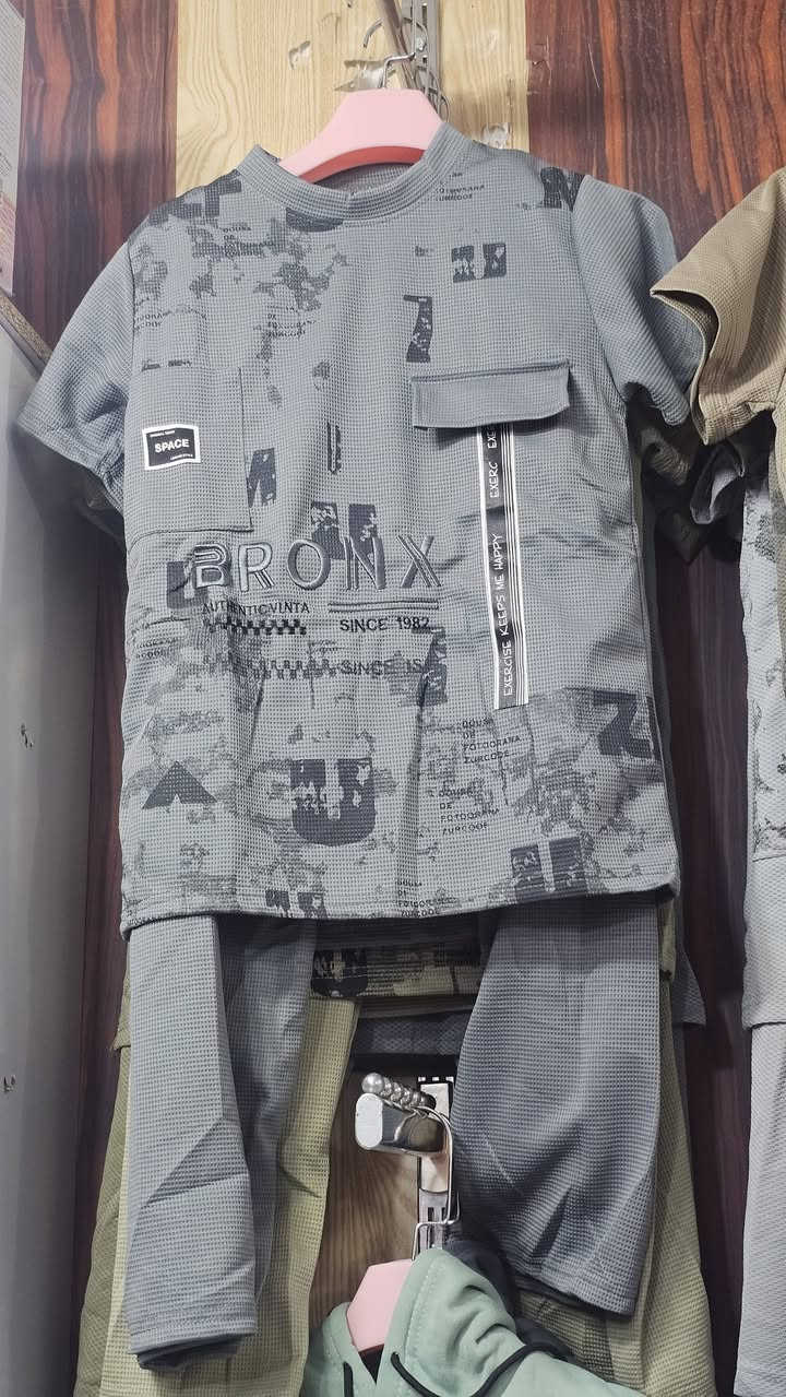 تراكات ولادي وبناتي خامه قطن 
العنوان حديثه ناحيه براوانه قرب اسواق الحاج عامج 

توصيل جميع المحافظات 
للطلب والاستفسار مراسلة الصفحة او الاتصال واتساب 
***********
***********
