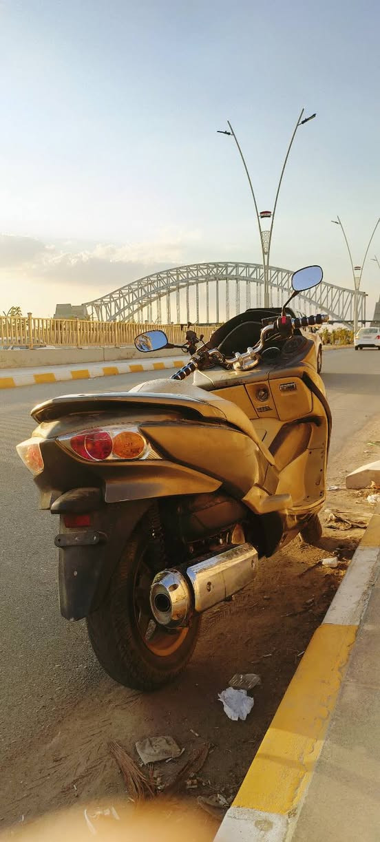 اعاده نشر فورزه 010 السعر مليون و ربع
لون مميز جكليتي دواخل بيجي، بريكات نظام ABS، وياله ذهبي، كير 7 نمر 4 تحويلات، كلجات نظيفة و زوج تايرات جدد، و معتني بيها بانزين محسن و دهن اصلي و ماي راديتر زيتي، بيها شويه ملاحظات واضحة بس المكينة ناعمة و نشطة.

مكاني ناصرية مركز، رقمي : ***********
