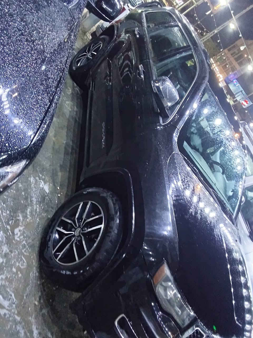 السلام عليكم جيب شيروكي موديل 2017فول مواصفات من عده الفتحه السعر 185وبيهه مجال مكان كربلاء الرقم الهاتف ***********
