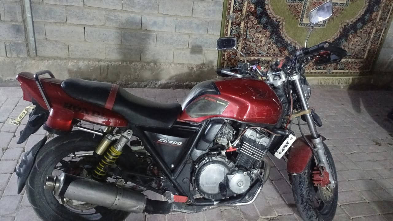 بطحه  لبيع مكان رمادي جزيره بذياب وهاذه رقمي ***********
