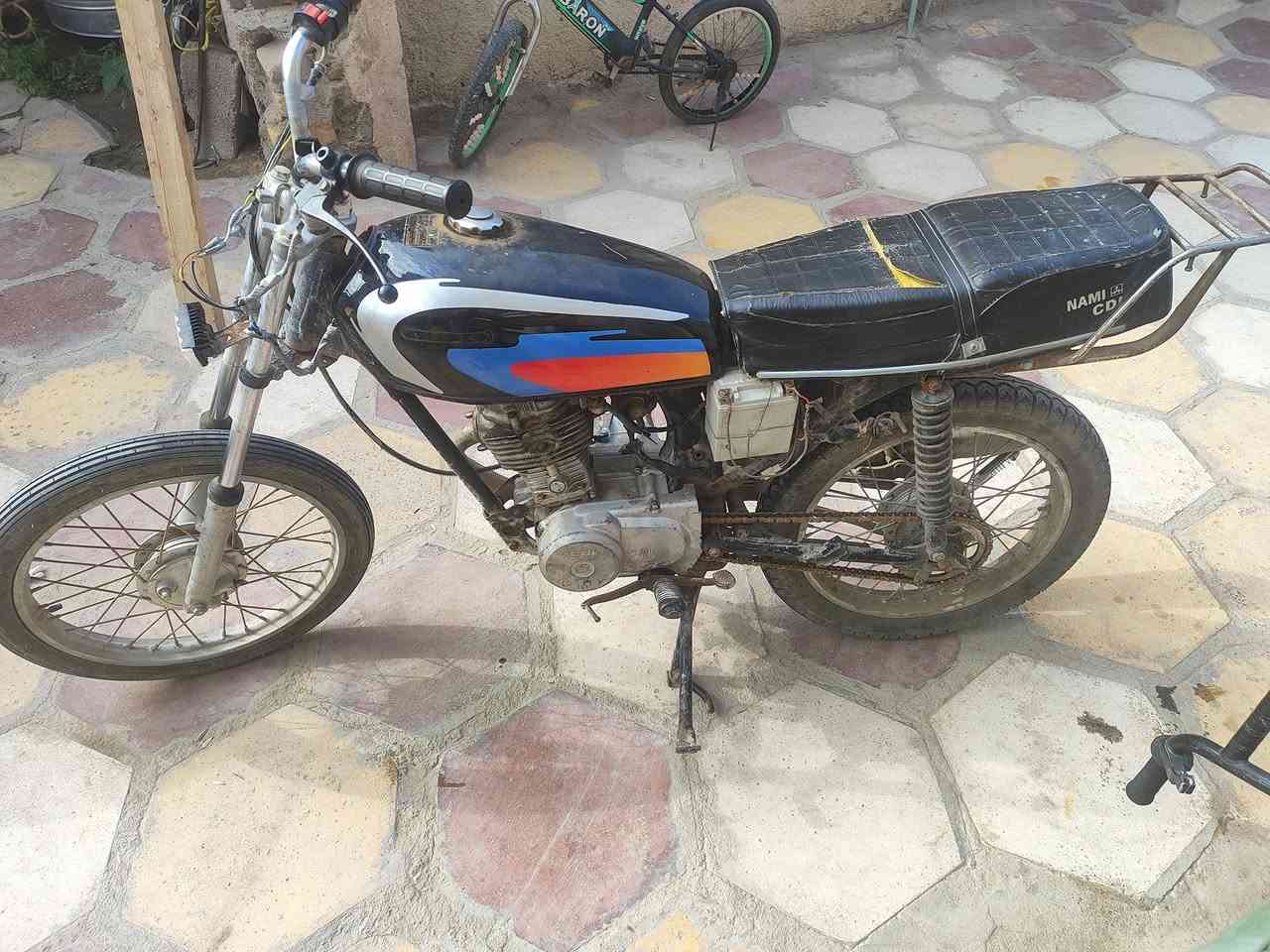 السلام عليكم دراجه نامه ادوات سعره 200 متواجد ماسنجر و واتساب ***********
