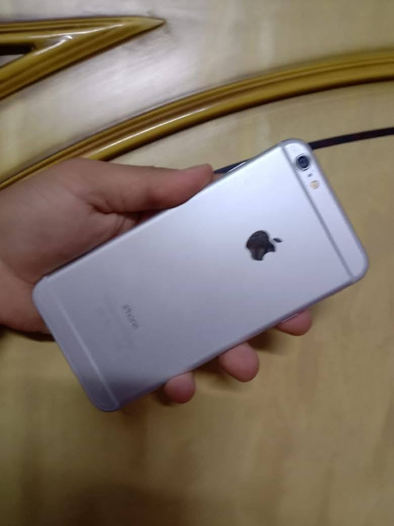 ايفون سكس
للبيع ذاكرة 61
فقط بطارية مبدل سعر 30الف قفل 
توصيل ماكو 🔋100
اي عطل مابي 
شراي ***********
