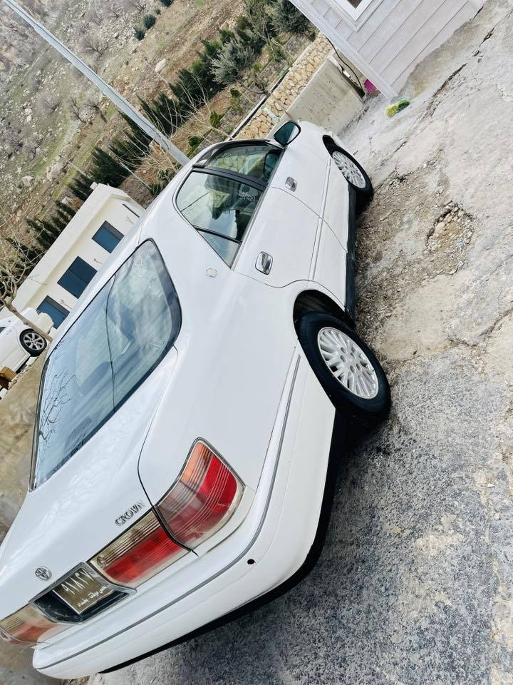 بڕاوە ۲٠٠۱
مەکینە ڤیڤیتی
دوو دوگمە ناو زەرد دەشبڵ نەجەف
بێ دەعم بێ لێدران
گێڕ و مەکینە بەشەرت

نرخ ۳٥ گڵا
شوین سلێمانی
***********
