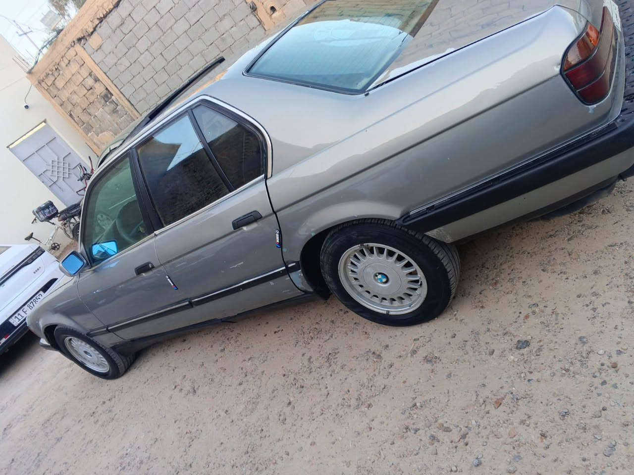 سلام عليكم بي ام م1993 نفاضه گلب دبل جامه تخم تاير جديد سياره حلو تراي حلو فتحه مكينه كير حلوات كهربائيات كله شغاله حدايات حلوات صدر امامي خلفي سنويه28 سعر 38 وبيه مجال بسيط رقم التواصل *********** الاثير ***********مكان فلوجه الصقلاويه رجائاً المو شراي لا يتصل
