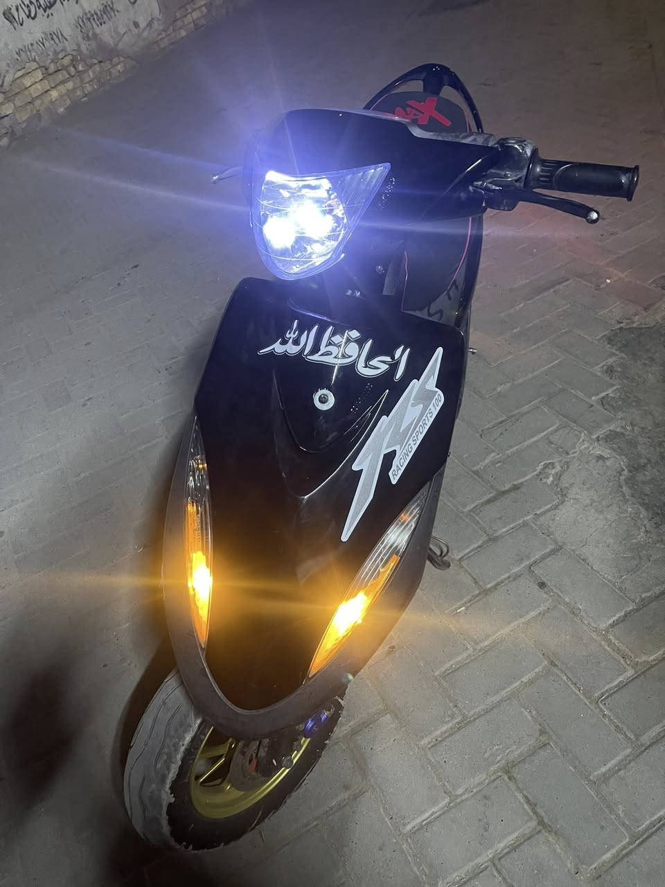 سلام عليكم ماكس عدله 120لبيع جيب وياك الف فيتر وتعال فحص مكينه برغي مامفتوح سعر 700 وبيه مجال مو شراي لايتعبني ***********
