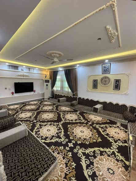 دار للبيع  400متر    مع فضله 150متر
        دوميز     ضباط.      شارع 20. 
          خلف.  أركان المساري      طابو صرف
              للاستفسار الاتصال
         *********** واتس
         ***********
أو مراجعة المكتب حي الأسرى مقابل جسر الرشيد
