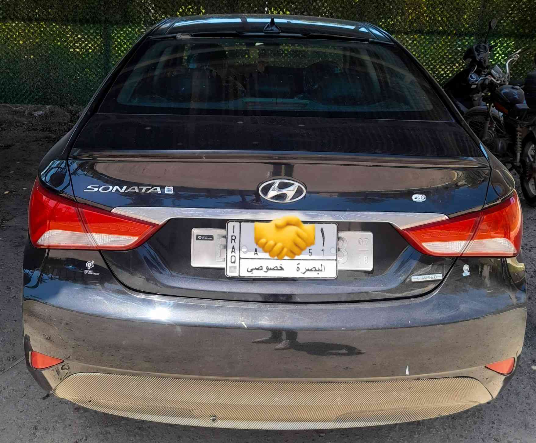 #السلام عليكم 
سوناتا 2014 امريكي فقط بنيد لا لغد ولا شاصي كفاله من كلشي كير ومحرك ع الفحص حداديه ع الفحص تخم تاير تبريد ثلج +تدفئه. كهربائيات بلكات جدد مجاول تخم جديد مروحه محرك جديده منظومة الراديتر جديد جاهزه ع اخر حبايه تجي تفحص يله تشتري شرط ع الفحص ابيع السياره لمتد واحد ع واحد بنوراما فتحتين بصمه تشغيل وبصمة ابواب رقم بصره مشروع وطني وبأسمي تنتهي لنهاية 2029 تحويل ثاني يوم السعر 112 وبيها مجال بسيط رقمي *********** اتصال او مراسله ع الفيس موجود
