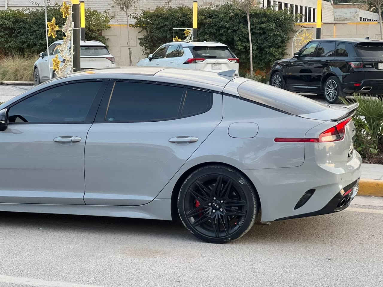 سلام عليكم سياره كلين بس بيها البنيد طعجه اثر دعمت ولد ويرجع Bedr سياره نضيفه بمعنه الكلمه صعب تلكه ستنكر نضيفه سياره لعابه ماشاء الله
مكاني اليرموك 
***********
للبيع  او مراوس حسب القناعه 
كيا ستنكر     GT2   V6 
وارد امريكي 
موديل 2022
مكينتها 3.3 
‏TWIN TURBO 
الحادث كلين
اللون سمنتي 
سياره بيها سنويه تضليل مسموح بغداد 
المواصفات الباقيه :
1-بانوراما
2-نظام داتا شو(يعرض السرعة وباقي تفاصيل السيارة على الجامة مقابيل السايق)
3-بصمه
4-اربع كامرات 
5-شاحن لاسلكي
6-سستم صوت 15 سماعه
7-تبريد وتدفئة كشنات اماميه
8-كشنات جلد حضن رياضي
9-كشنات كهرباء وميموري
10- 5وضعيات قيادة
12-حساسات امامي خلفي
13-نقطة عمياء
14-اوتو هولد
15-انارة دشبول 7 الوان
16-توقف ذاتي
17-سايد بريك بصمه
18-رادار امامي وخلفي وجانبي
19-نظام كروز كونترول
20-تحديد مسار على خطوط الشارع
21-لايت زينون ولد نهاري
22-بريك بريمبو 6بستم
23-شاشه حجم كبير
24-ستيرن كهرباء وتحكم كامل
26-مري شفط 
27-دوخل احمر 
28-ستيراً رياضي D 
29لايتات زنون دبل عدسه 
30-اشاره خلية نحل 
‏31 -LED نهاري 
33- كير طياره 
34وضعيات الستيراً كهرباء 
35-لون مميز 
36-نيكلات برونزي 
38 صندوك كهرباء 
39 نظام eco/sport/smart/custum/comfort
40-نظام اوتو ستوب عند الاجتياز او الرجوع الى الخلف 
41-سستم سماعات Harman
وباقي المواصفات المعروفه
