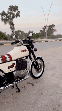 السلام عليكم امزت 82 للبيع كصة 3  لحيم خشم  وجوة الكشن صوب واحد بدون بدون بدون.
***********
