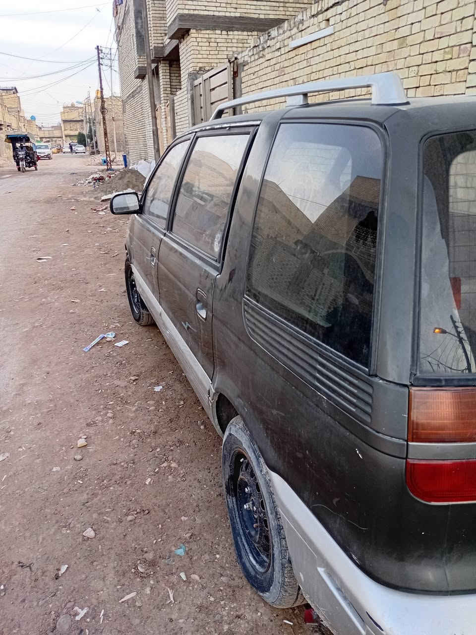 لانسر موديل 96
٧ راكب 
رقم بغداد نكليزي
سياره مكفوله 
خلل بصيط بلكير 
مكان بلديات الضباط الثانية 
سعر 35 وبيه مجال 
***********
