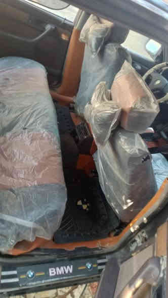 السلام عليكم
Bmw للبيع الدواخل فول تبريد شغال 
رقم بغداد التنته عاطله والكشر يرادله تعديل ودعاميه اماميه هم تعديل تحويل مباشر
كير ومكينه خير من الله السعر 40
*********** 
مكان بابل
