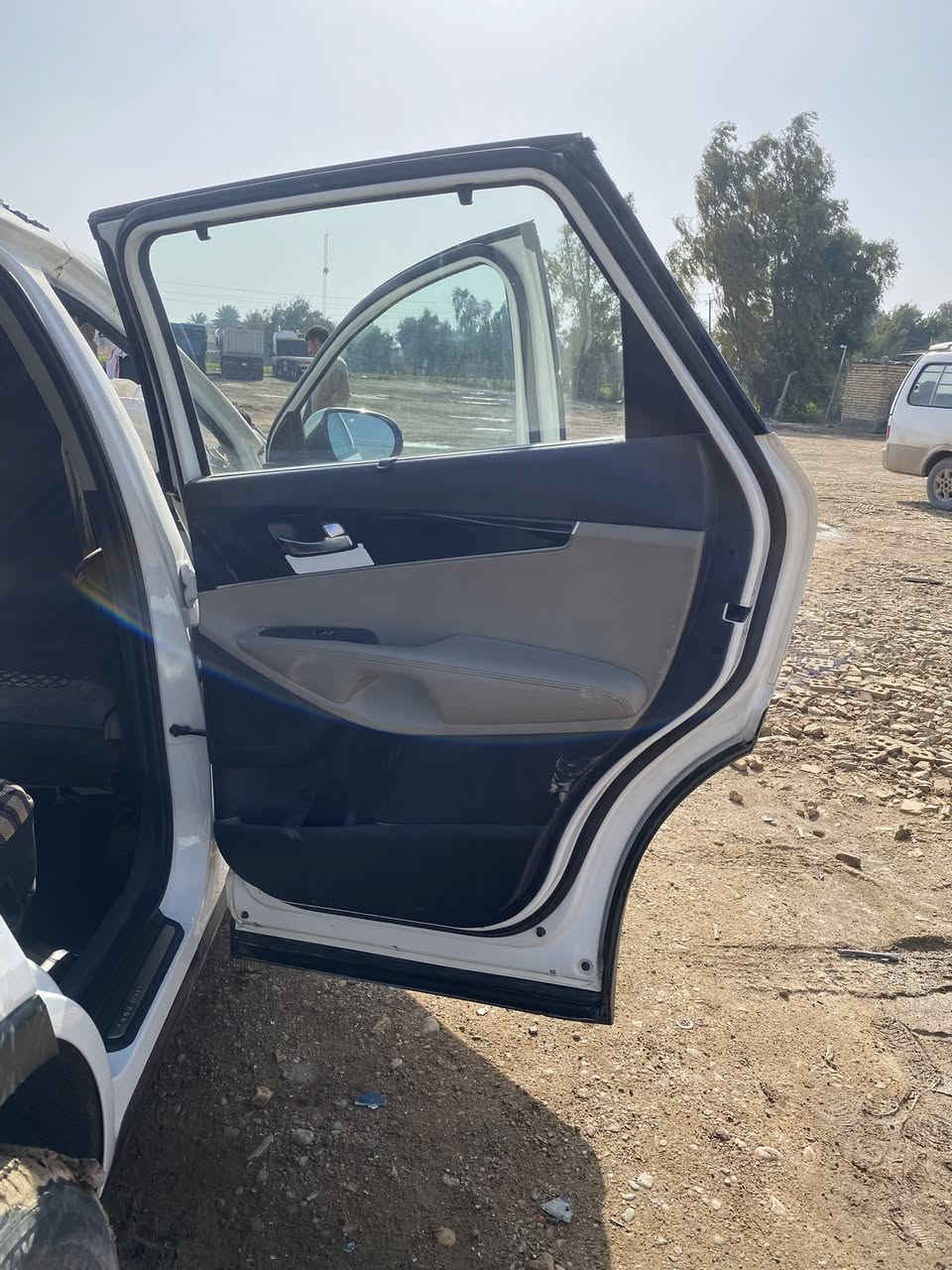 سلام عليكم سورنتو للبيع مديل 2019 رقم ًاربيل  مكانً بسمايهً  قريهً 10 /***********
