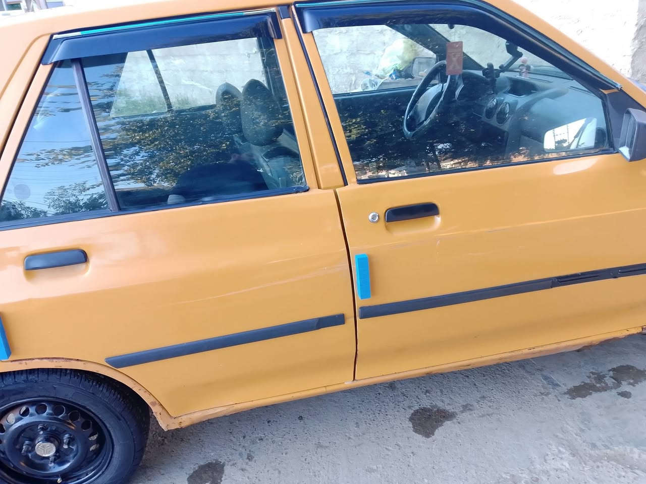 سلام عليكم ورحمه
لبيع سايبا 2015رقم بغداد 
1،كير مكينه خير من الله 
2,تخم تاير باتري جديد كهربائيات شغاله كله 
3صدر خلفي أمامي جديد 
4,تبريد شغال 
5،تخم سماعه بلوتوث 
6،منظومه زنونه
7,بيه ضربه بل جنطه 
8,سنويه ساقطه
9,كشره حلوه مقبول 
10هيىه غرامات اصفره كدامك 
11,راعيهه بشارع 60يمني 
12, سعره 33بيه مجال حك جيه غير هذا ماكو
13،بور سترين عطال
14, بغداد دوره شارع محكمه ***********
بي وتساب
