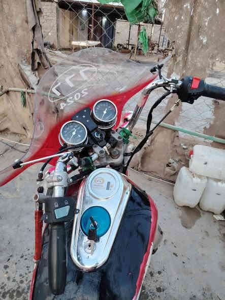 سلامو عليكم دراجه جونده كامله محرك ناعم موديل ٢٠٠١٣ وراق كامله كهربائيات كامله السعر ٣٥٠ وبيه مجال الرقم او الاستفسار ***********
