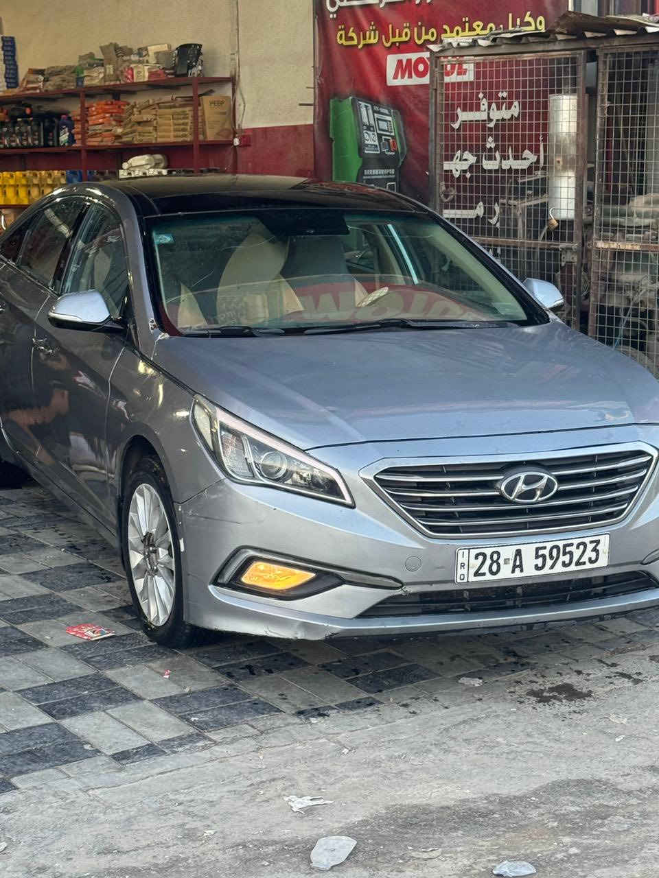 السلام عليكم
سوناتا موديل ١٦ فول مواصفات عدا البصمه 
خليجي
بانوراما وتحكمات فول
رقم نجف بأسمي 
مصبوغه حزام
السعر ١٢٥ وبيها مجال
***********
