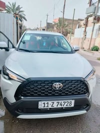 كورلا كروس موديل ٢٥ ماشية ١٣٢٧ كيلو متر قابل للزيادة  السيارة مطلوبة ق...