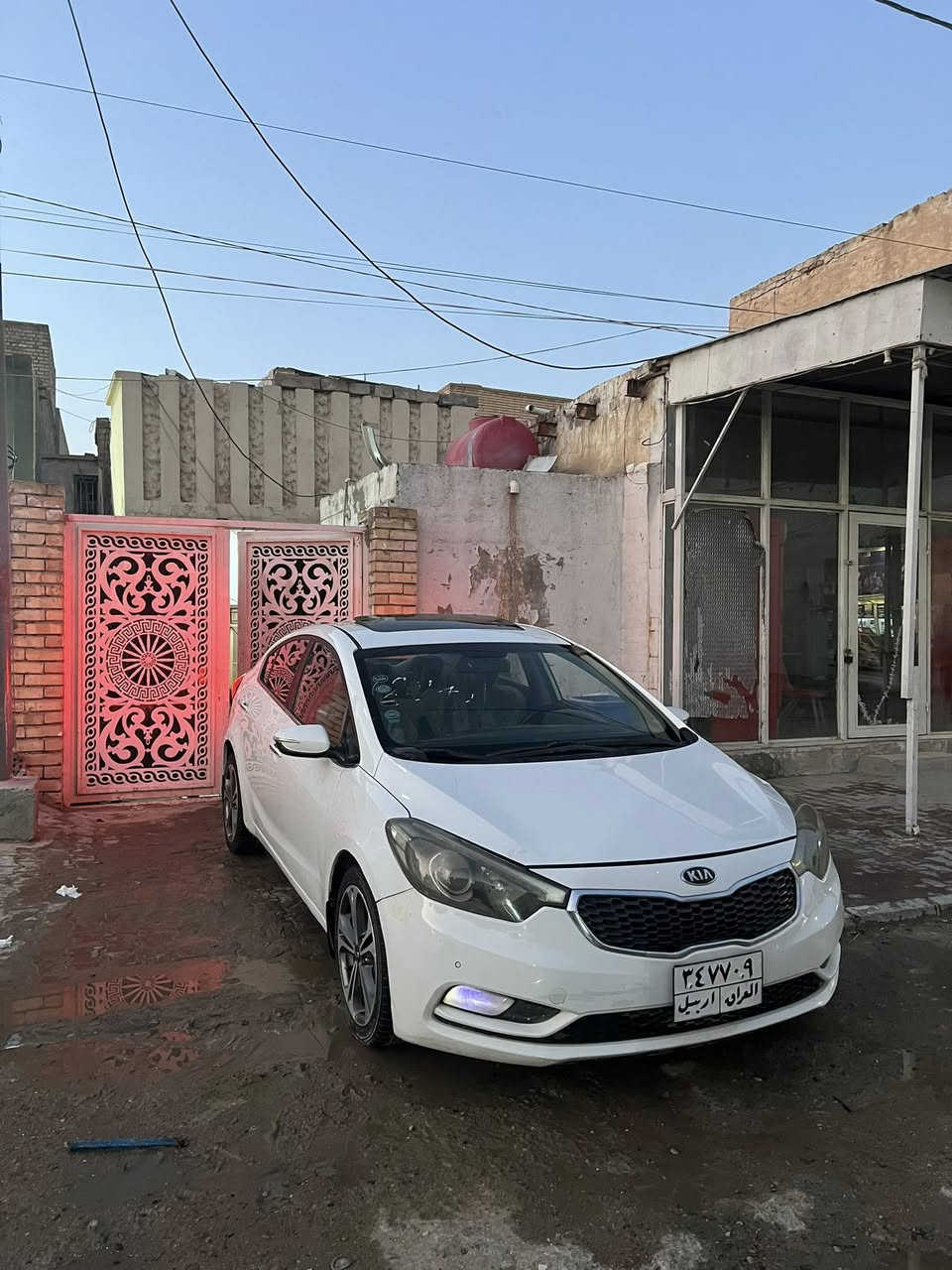 سلام عليكم سيراتو للبيع 2014 مكفوله بيه فقط بارد مكاني نجف كوفه السعر 117 وبيه مجال
***********
