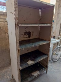 ديلاب • رفوف • نضيف