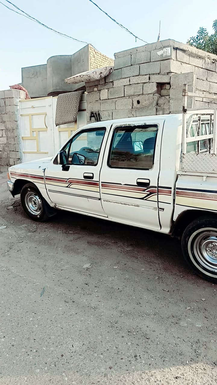 للبيع بيكم دبل قماره موديل89 رقم انكليزي سنويه لل 31 وبسمي شرط التحويل محرك جديد كروسيده 5كير  السعر 45 وبيه مجال الشراي المكان ديالى الخالص تقاطع القدس الرقم ***********
