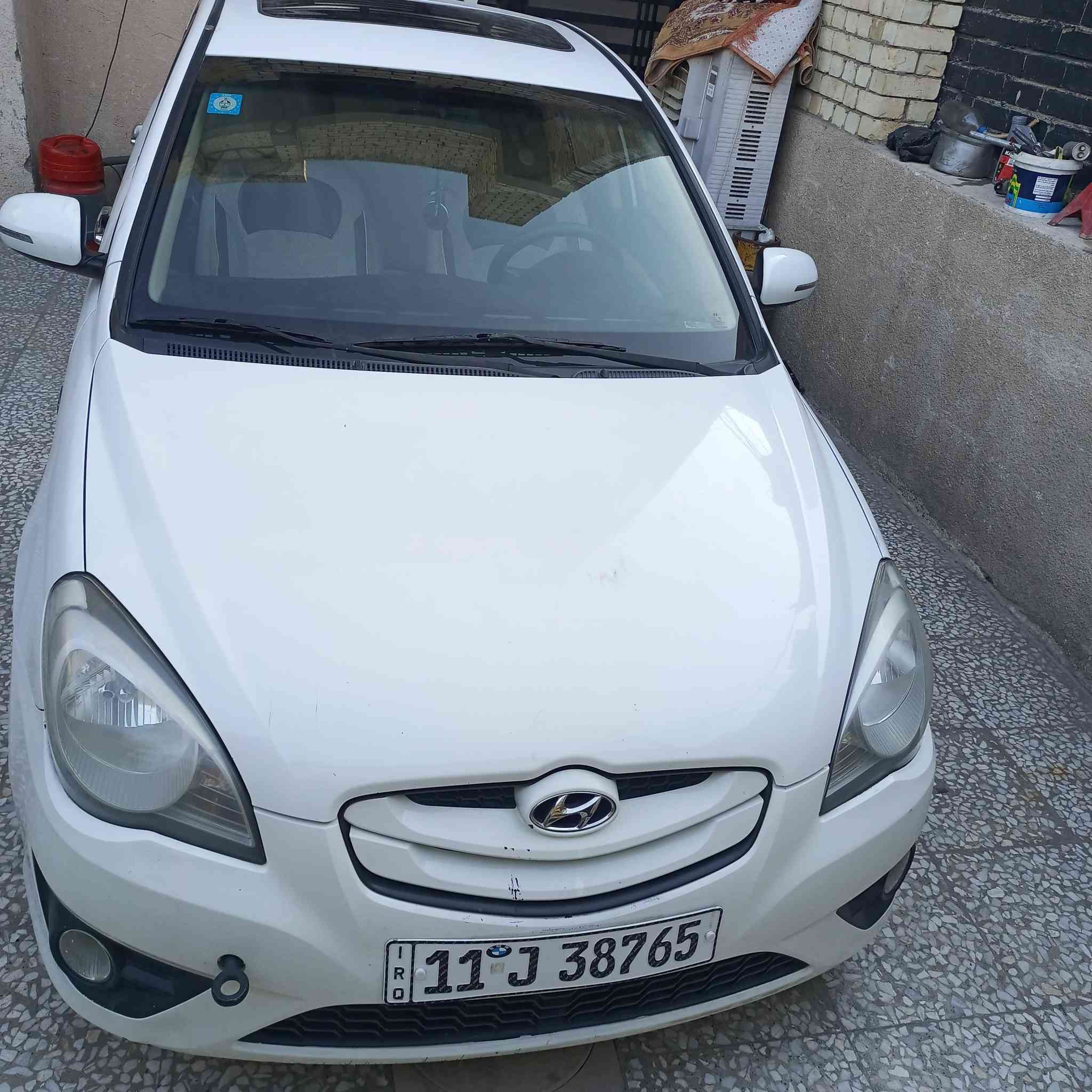 السلام عليكم
أكسنت ٢٠١١ خليجي 
مكينه ١٦٠٠ ماشيه 128 km حقيقي 
شاشه كامره فتحه أشاير بالمري 
السياره مكفوله كير مكينه كله وضع شركه برغي ممفتوح
مابيه اي ضربه ولا صبغ ولا تبديل فقط تكحيل أثر شخوط 
وبيها طخات ( السياره مال بيت ممتعوبه ) 

السعر:98 وبيه مجال 
للأستفسار: ***********
