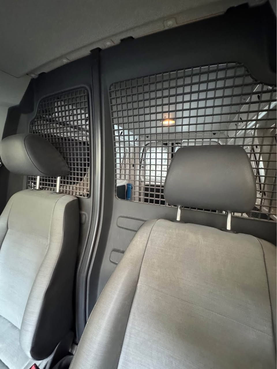 Frische Service frisch MFK 1/10/2025
Auto lauft  tipptopp   
Baujahr 2013 Getriebe, Handelsschalter km Zustand 63 000 Glarus, GL


**إذا كنت صاحب هذا الإعلان وتريد حذفه لأي سبب، رجاءا أرسل رسالة إلى الدعم الفني**