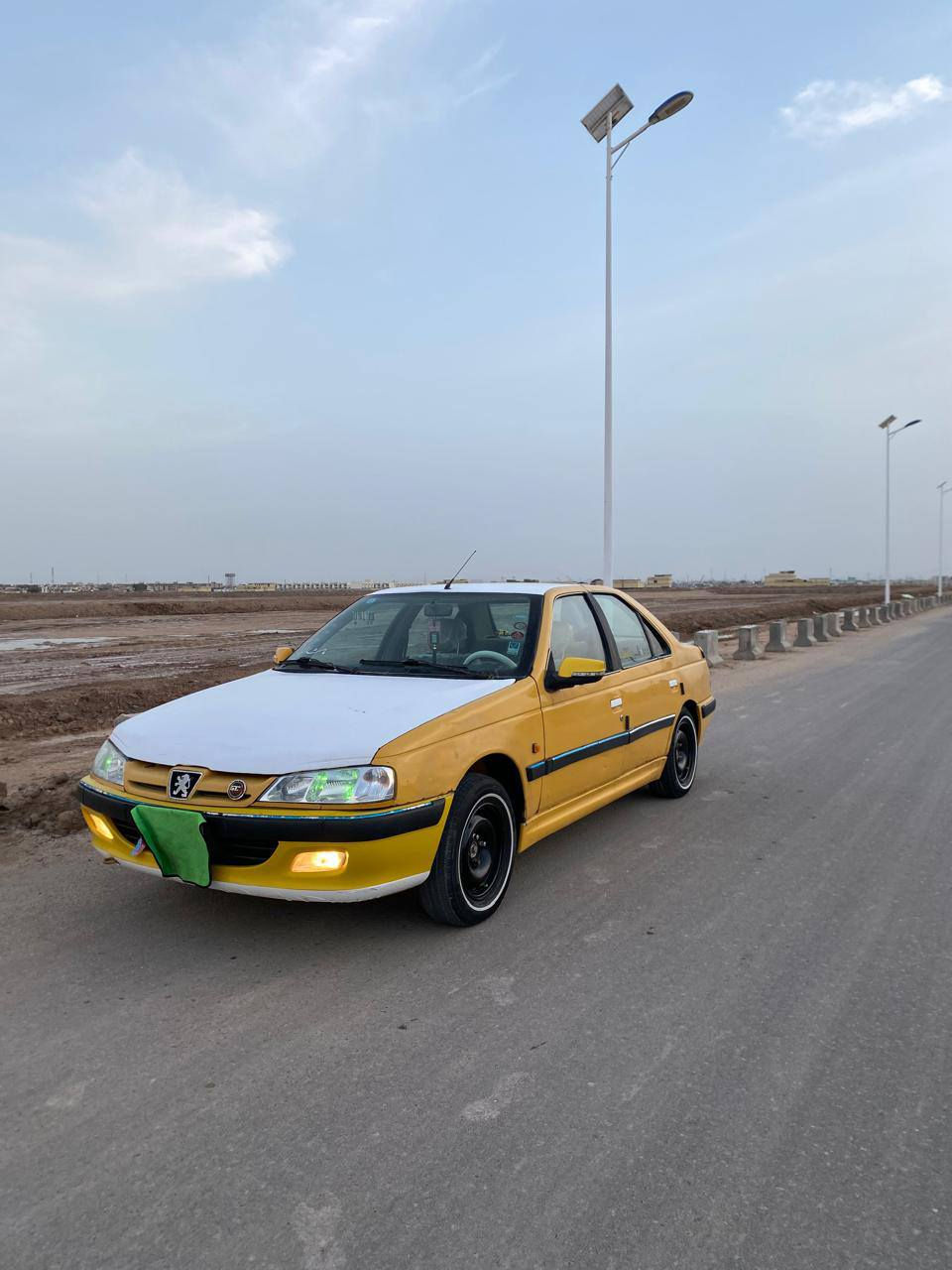 بيجو بارس 2015 سنويه لل٢٩ مصفرة هيأة وغرامات كير فرنسي تبريد تدفئة مكينه حداديه تخم تاير *********** بي واتساب رايدها ب ٣٥ وبيها مجال البصرة, العراق
