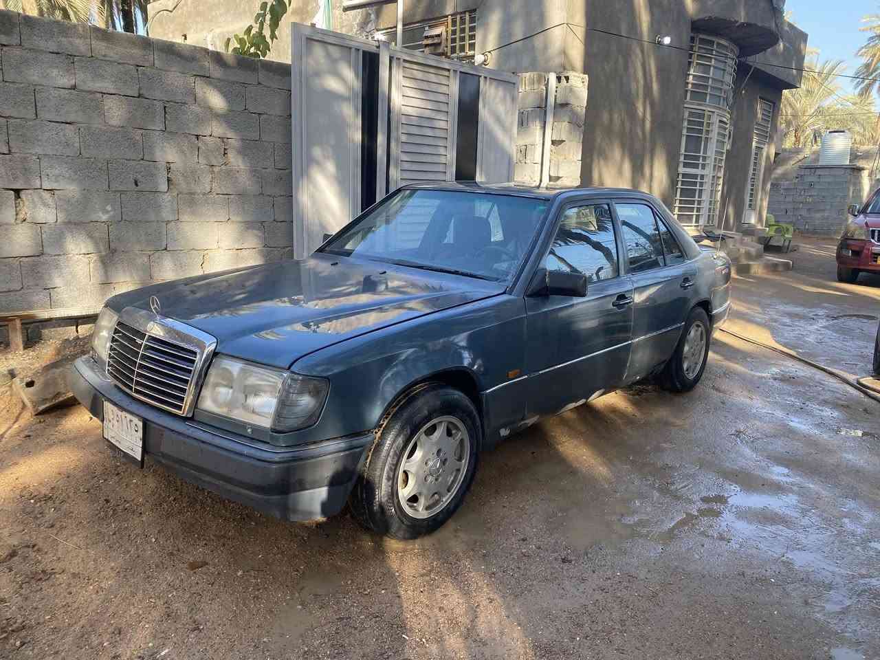 يالله مارسدس دب موديل 88 سيارة جديدة مكينة وكير بطة جددتخم تاير غرفة جديدةحدادية جديدة سيارة منفوضة نفض السعر 44 ورقة بي مجال قليل *********** مكان كربلاء الحسينية
