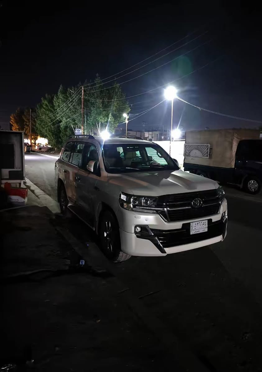 السلام عليكم  موديل 17 ماشيه 136 تفاصيل سونار موجود موجوده بغداد  سعر  380 اتصال ***********
