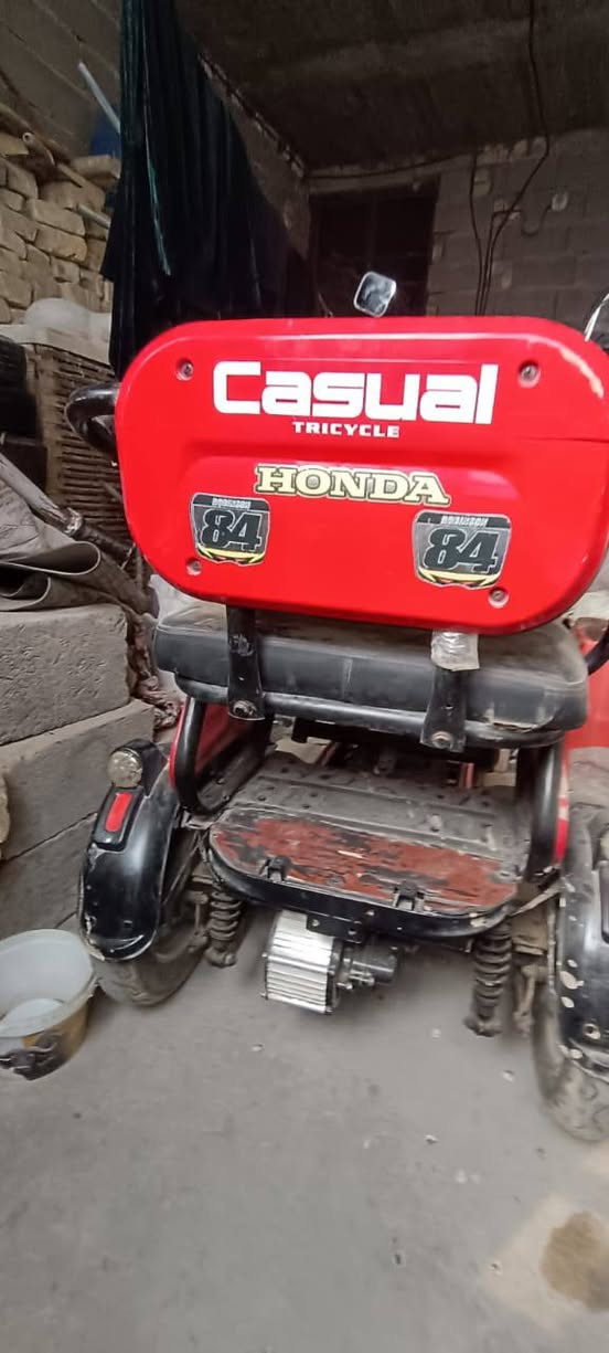 السلام عليكم دراجه شحن ثلاث عجلات السعر 300 للاستفسار الاتصال على الرقم ***********
